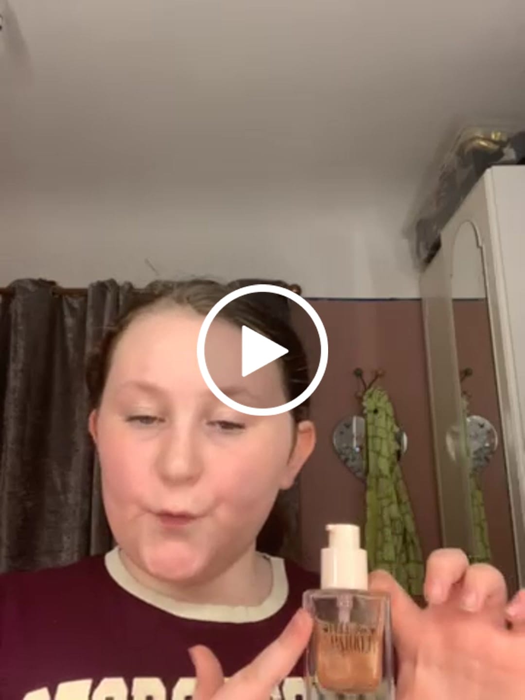 Customer video review of P.Louise Feel The Sparkle Diamond Glitter Body Oil - Golden Drip