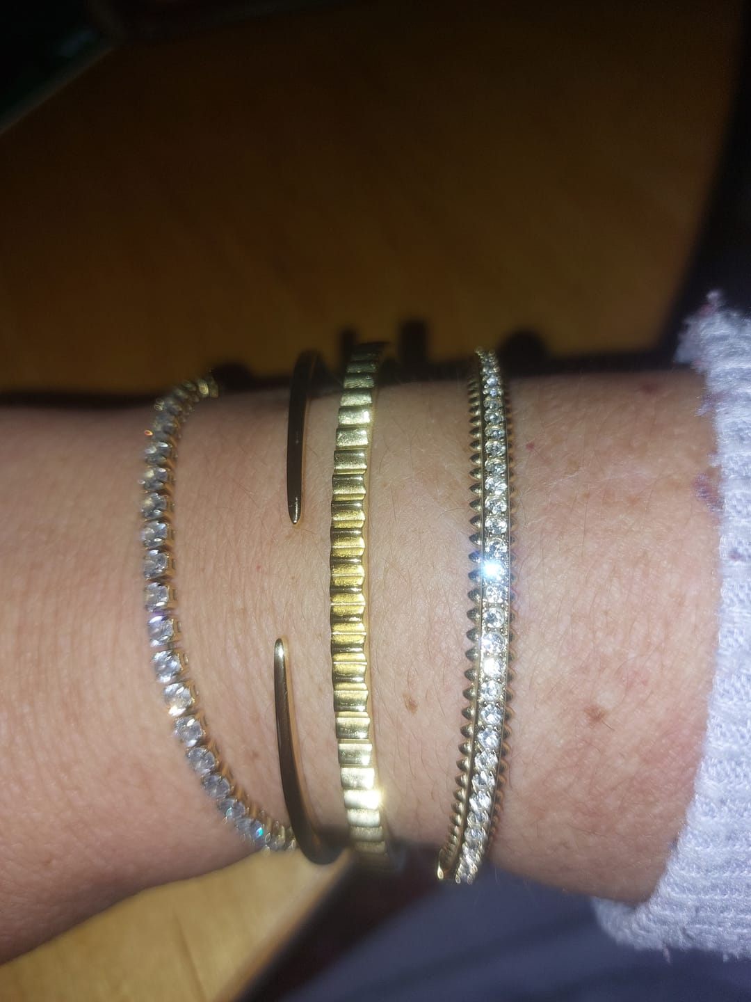Customer photo review of Crested Bangle