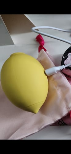 Customer photo review of Lem Clitoral Massager