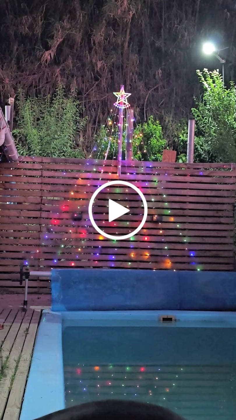 Customer video review of Estrella Navidad Solar - 3 m Luz Cálida/Multicolor 300 Leds