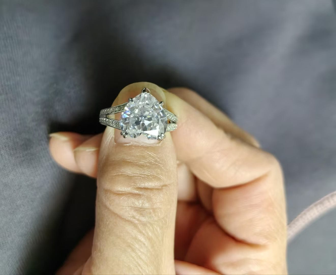 Customer photo review of Louily Exquisite 5.0 Carat Heart Cut Engagement Ring In Sterling Silver