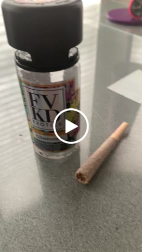 Customer video review of THCA LIQUID DIAMOND PREROLLS | 7.5G , BUNDLE II
