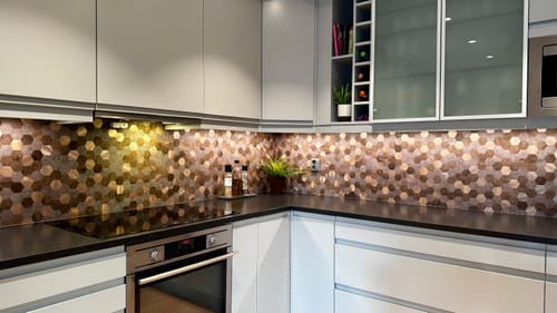 Customer photo review of Mocca hexagon selvklebende veggfliser