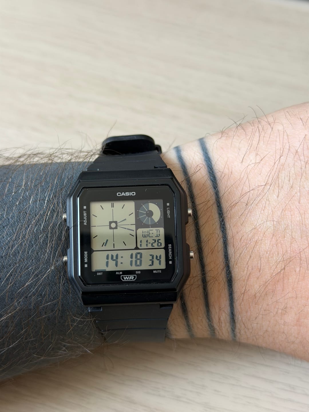 Customer photo review of Reloj Casio Vintage LF-20W-1ADF Twin-Graph Reissue Resina
