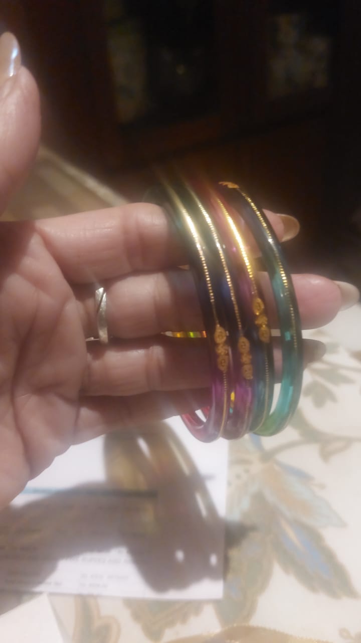 Customer photo review of A Colorful Set for Every Occasion!" - 916 22k Hallmark (Multicolour)
