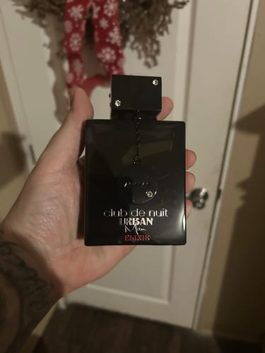 Customer photo review of Armaf Club De Nuit Urban Man Elixir for Men Eau de Parfum Spray - 3.6 oz