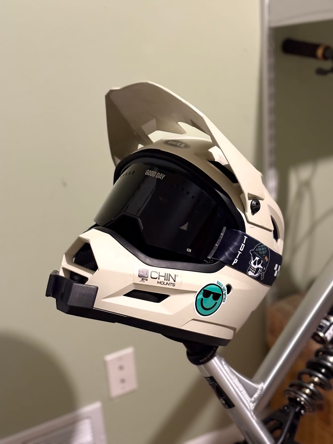 Customer photo review of The Valorie Moto/MTB Goggle - Sunny Day Black Lens