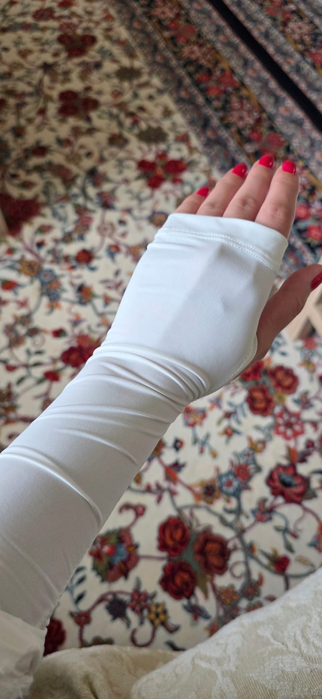 Customer photo review of Apex Thumbholes Sleeves Unisex UPF50+