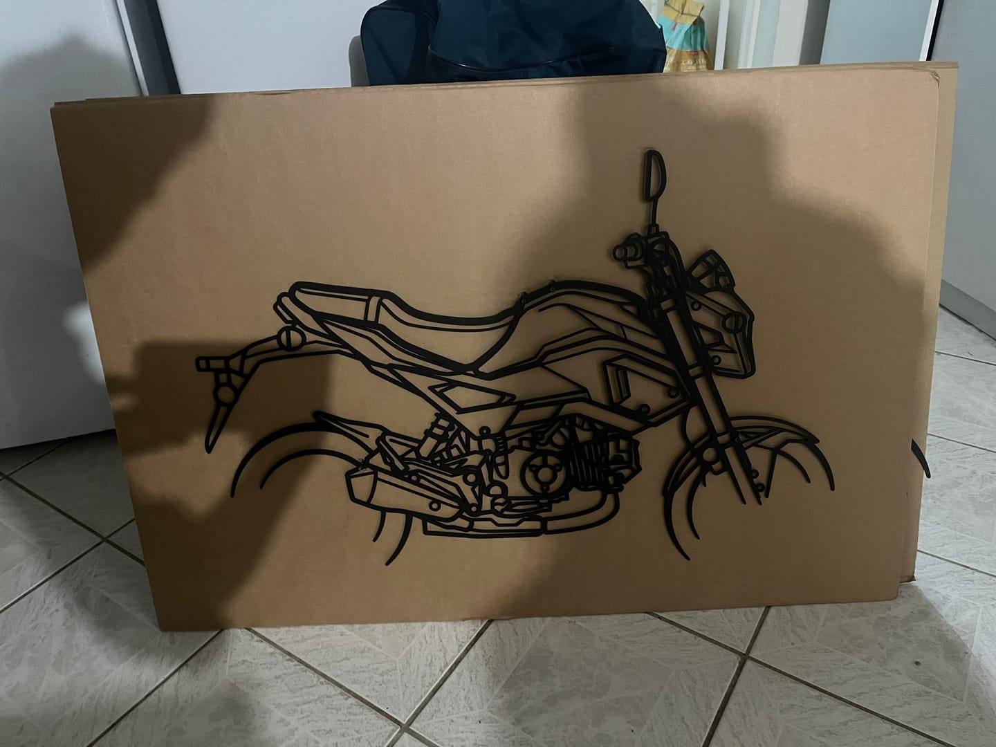 Customer photo review of 2019 Grom Silhouette Metal Wall Art