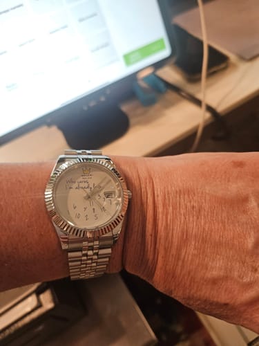 Customer photo review of EONDATE MAXI CLASSIC WATCH