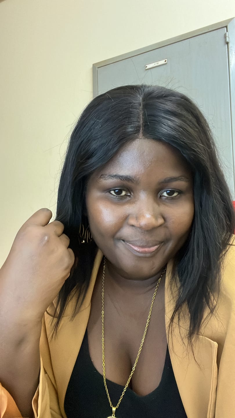 Customer photo review of Gold Era Choker & Necklace Combo