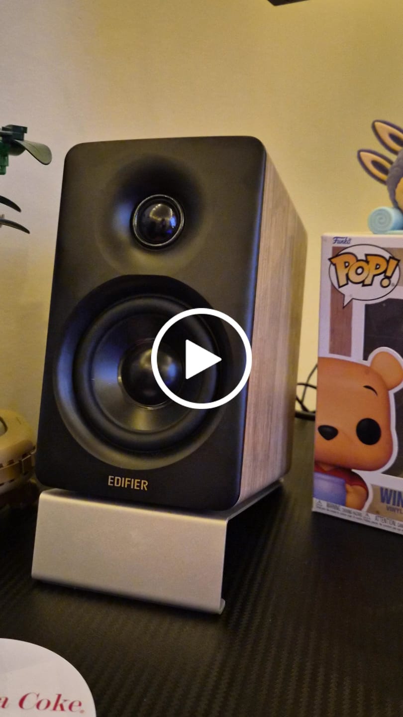 Customer video review of M60 Compact Desktop 2.0 Speakers