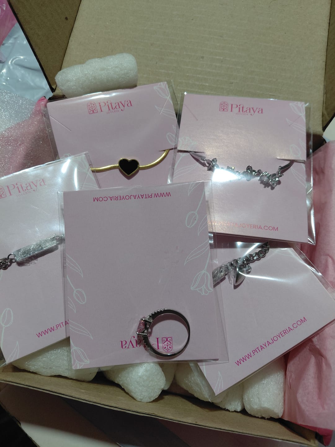 Customer photo review of Anillo Promesa Heart Pink Plata 925