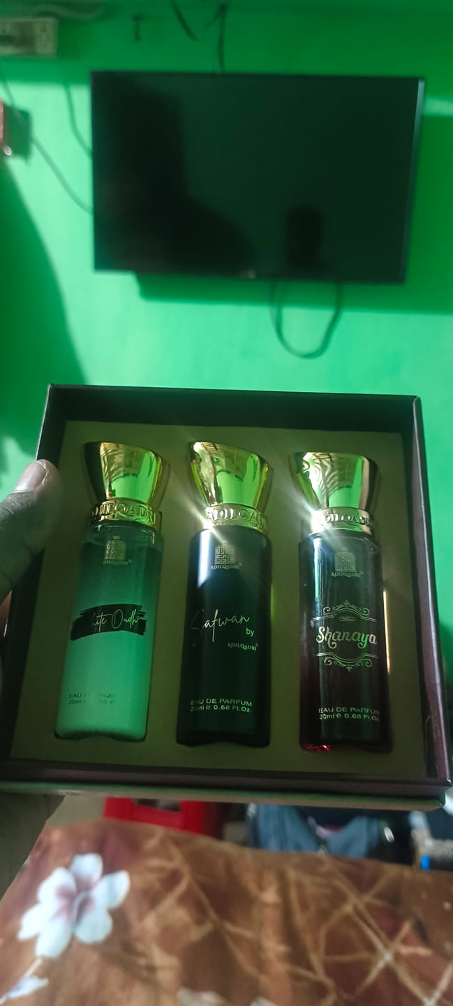 Customer photo review of Captivating Trio 3 Pcs Set Of Premium Perfume Spray