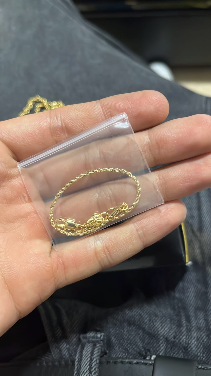 Customer photo review of Pulseras Lazo en Oro laminado 18k Para Pareja