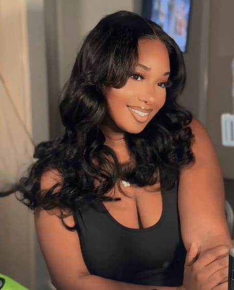 Customer photo review of Wavymy Layered Cut Loose Wave Pre-bleached Wear Go Glueless 7x5 Lace Closure Wigs 180% Density
