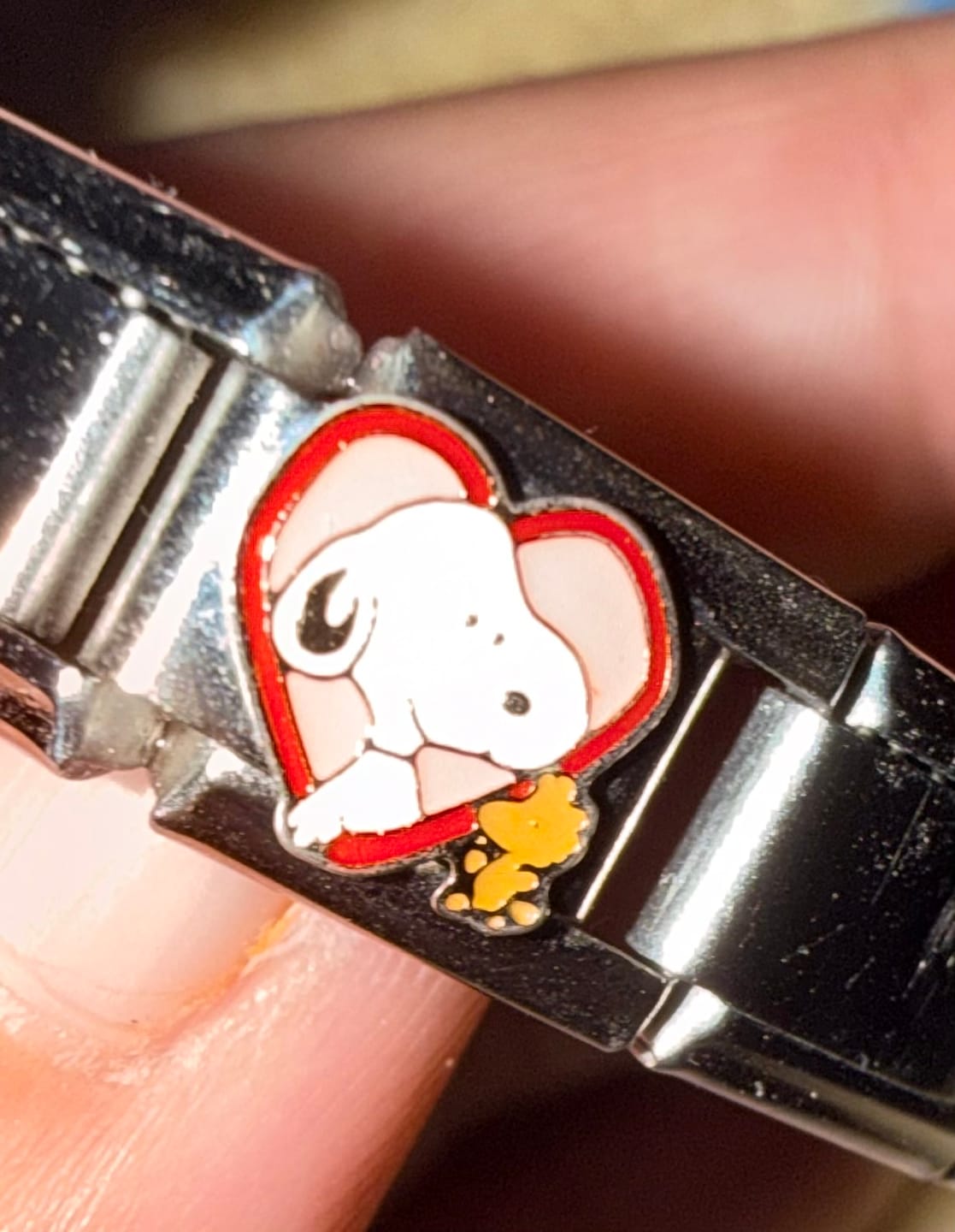 Customer photo review of Charm Snoopy Corazón