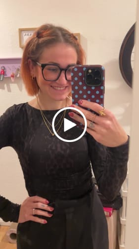 Customer video review of OH APRIL Maeve Longsleeve Leo Truffle