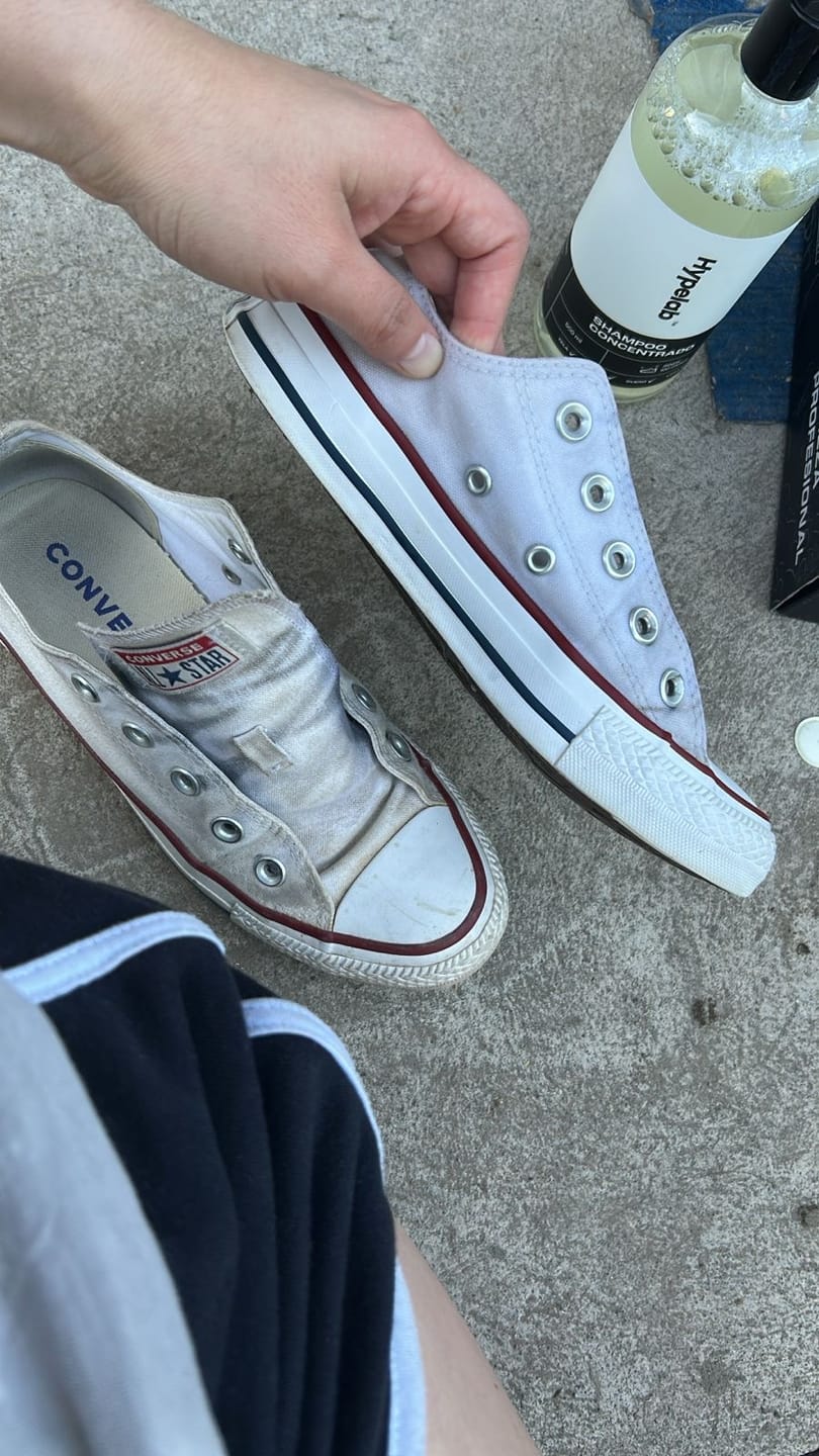 Customer photo review of Kit de Limpieza Profesional para Zapatillas