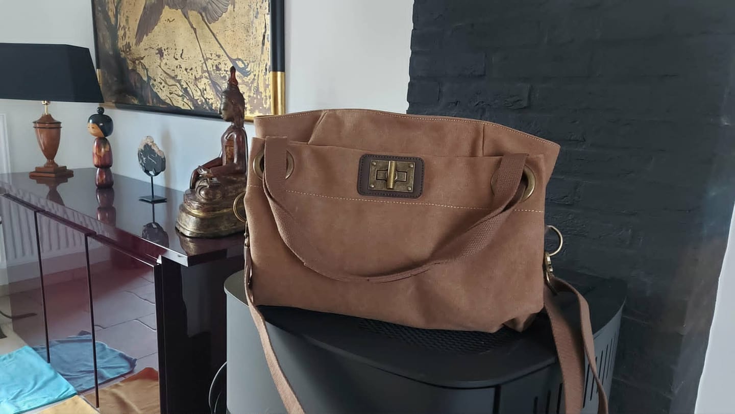 Customer photo review of PONT-DES-ARTS (MEDIUM)