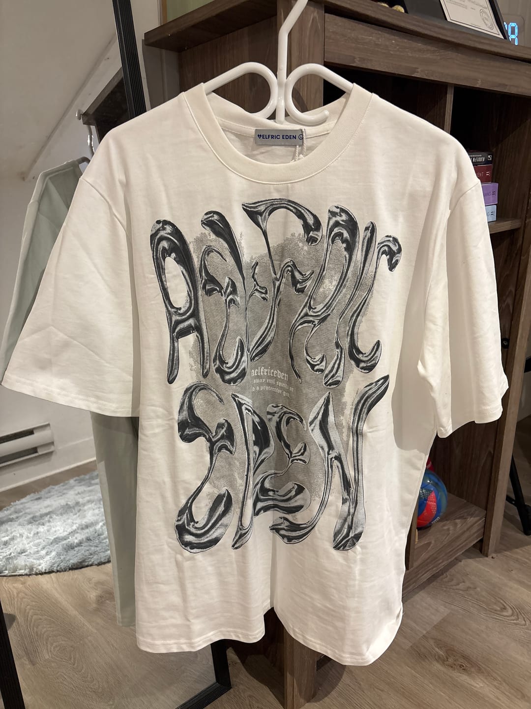 Customer photo review of Aelfric Eden Futuristic Liquid Metal Design Tee