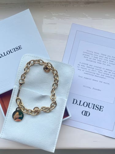 Customer photo review of Engravable Classic Chunky Disc Bracelet