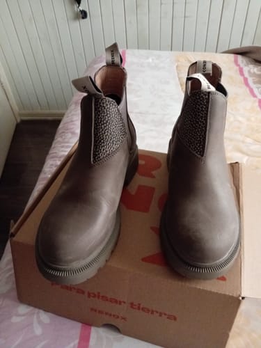 Customer photo review of Botín Original 2 Gris Claro Mujer