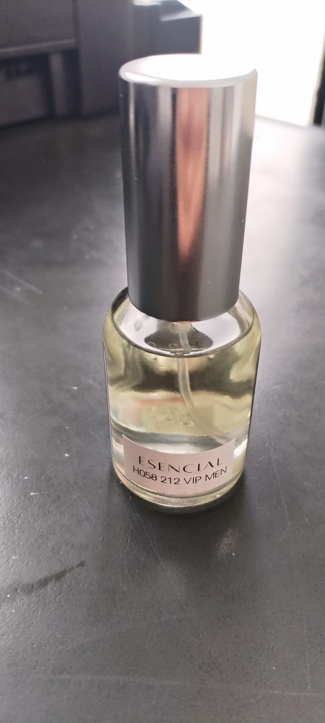 Customer photo review of H058 Inspirada en: 212 Vip Men - Carolina Herrera