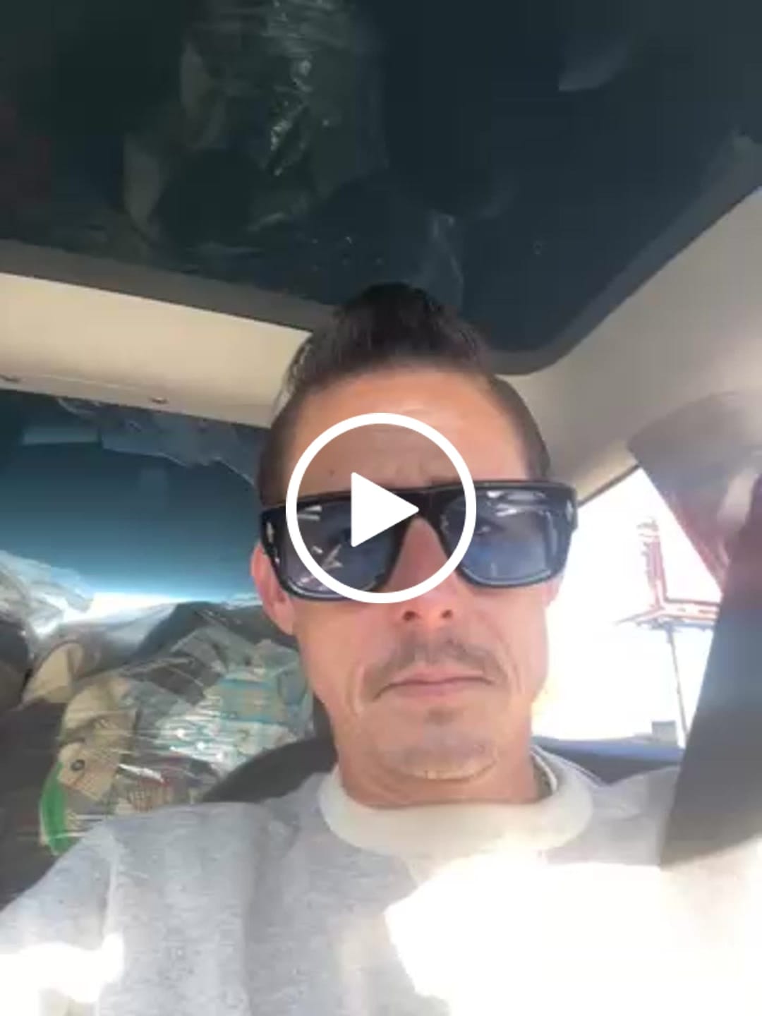 Customer video review of Huxley