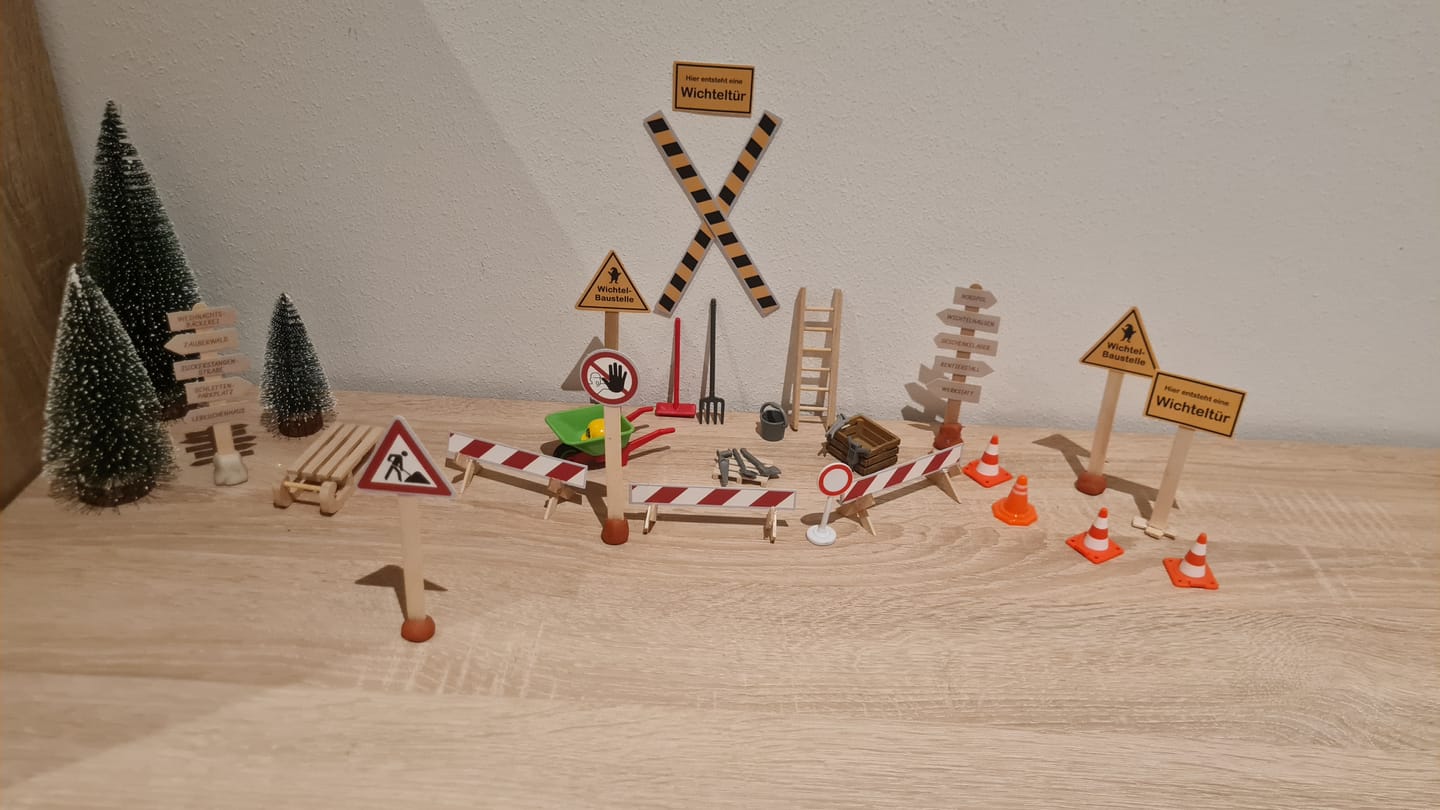 Customer photo review of Wichteltür Premium Set - das Rundum Sorglos Paket + Backset und Baustelle