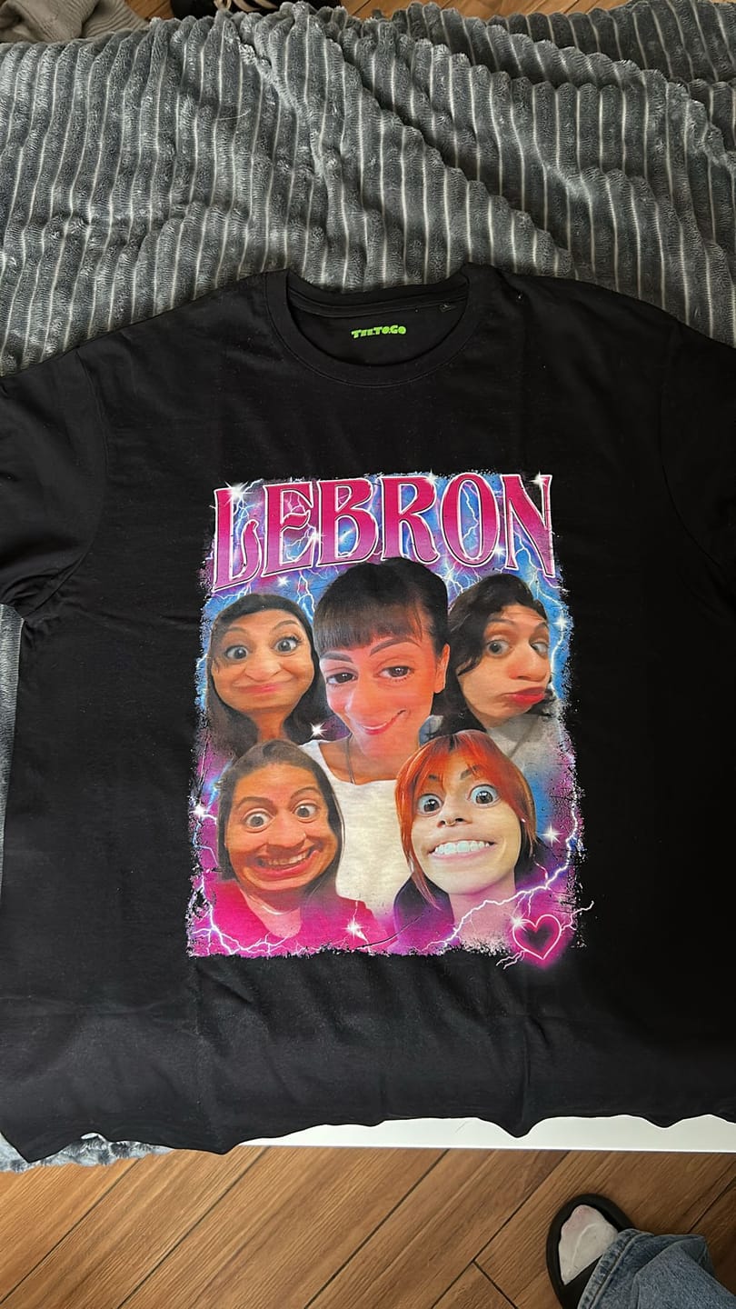 Customer photo review of BOOTLEG T-SHIRT GIORGIA TEMPLATE