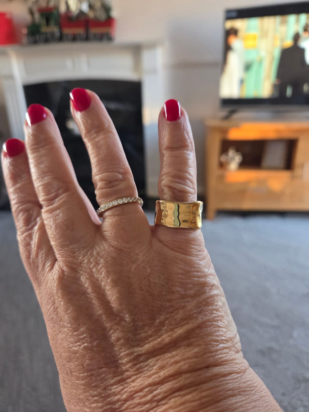 Customer photo review of Eternity Band Ring