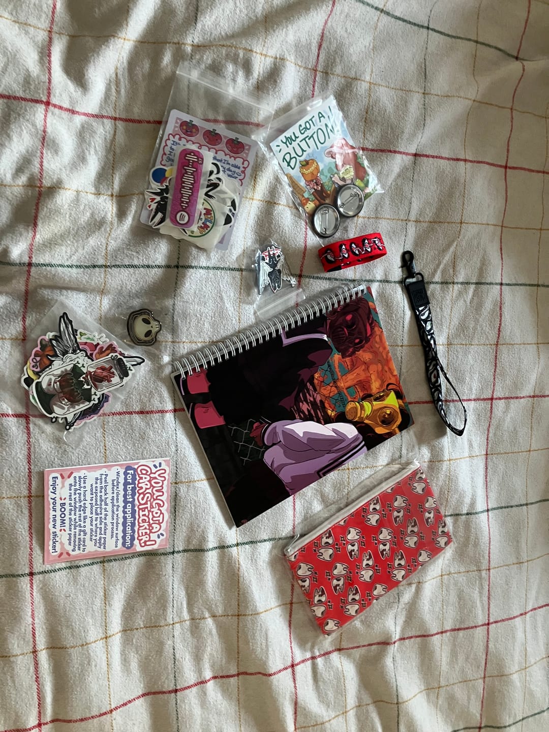 Customer photo review of Creepy Mystery Gift Box