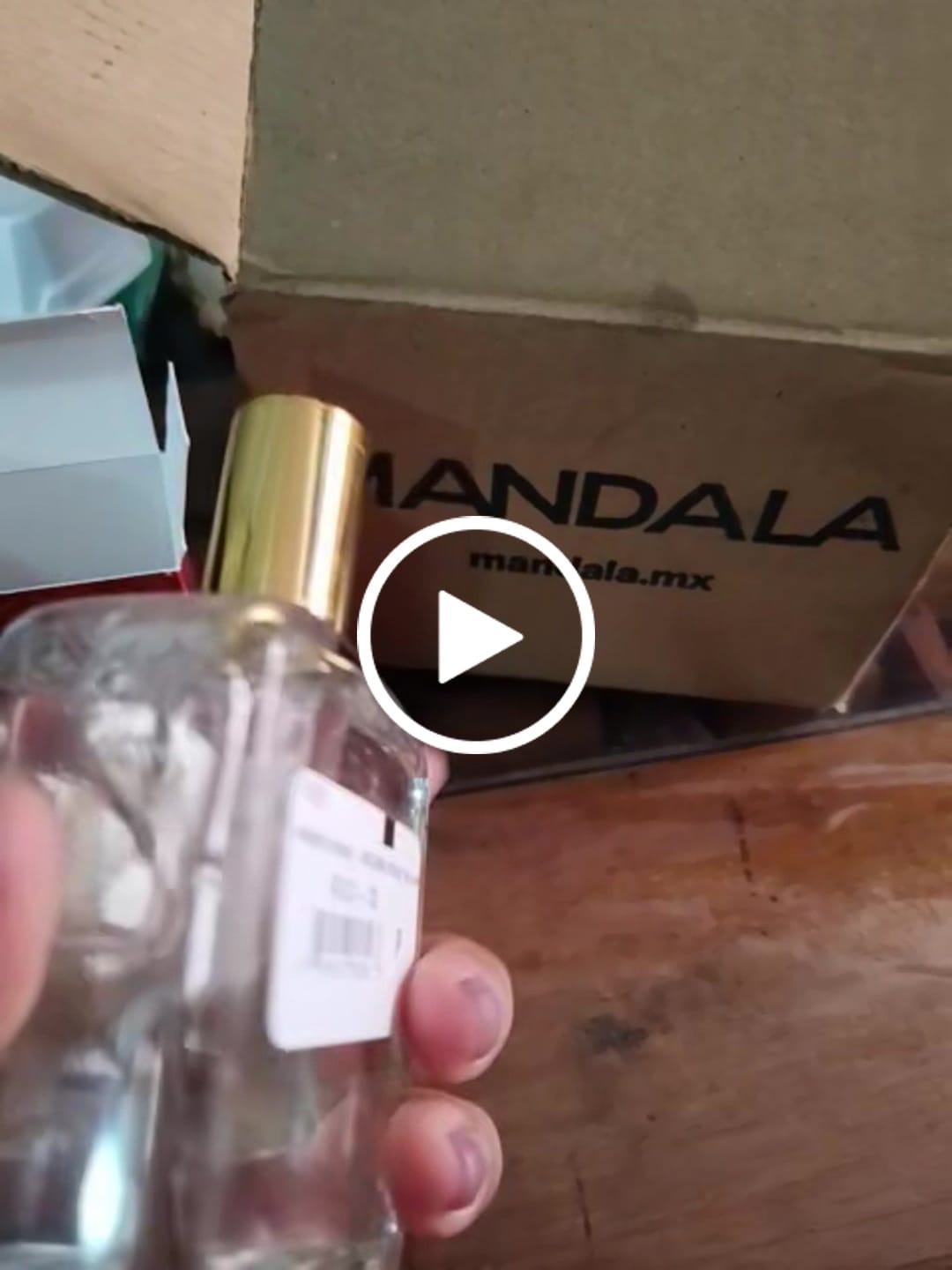Customer video review of Twilight Crystals - Inspirado en BACCARAT ROUGE 540 de MFK 100ml-
