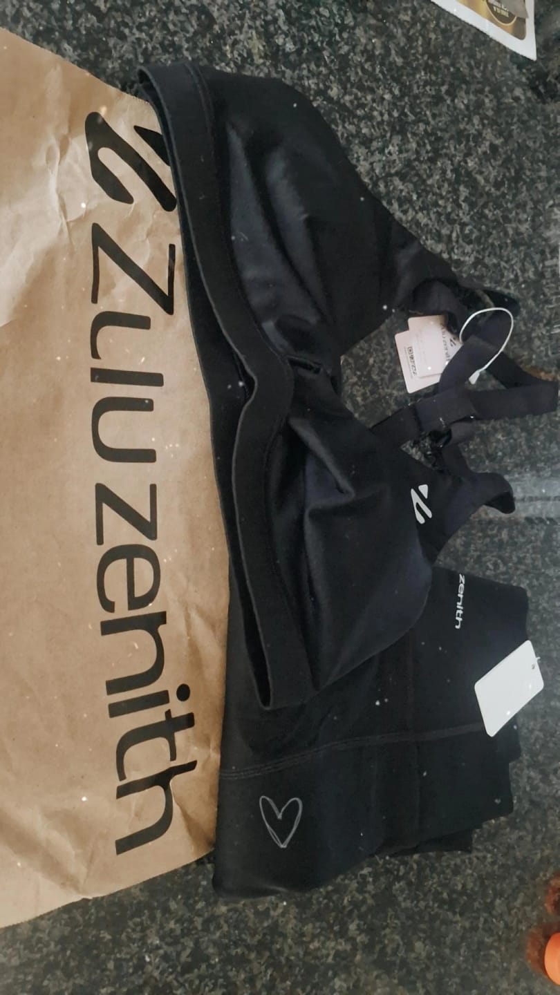 Customer photo review of High Waisted Tummy Control Butt Lifting Leggings with Pockets