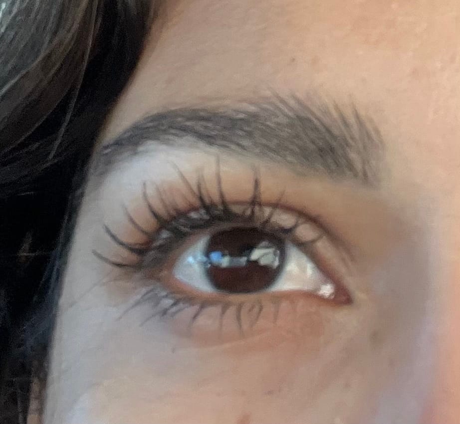 Customer photo review of Suero para crecimiento de pestañas y cejas