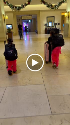 Customer video review of Journey Station by Glam'r Gear 3-Piece Set - 30"+21"+ a Bonus Case (NEW PRODUCT & CATEGORY)