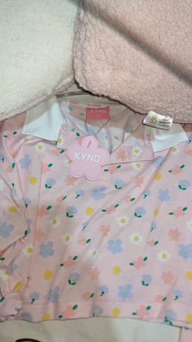 Customer photo review of Peachy Petals Polo Neck pullover