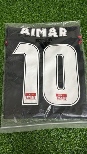 Customer photo review of Pablo Aimar 10 – Benfica 2009/2010 Away Black Retro Kit Jersey Trikot Maillot Soccer Shirt