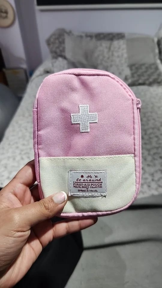Customer photo review of Trousse Médicaments Voyage