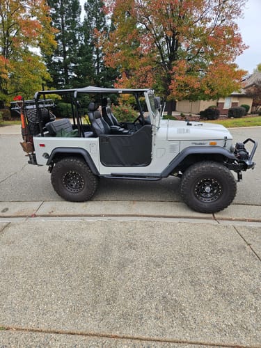 Customer photo review of Toyota FJ40 FJ45 Land Cruiser Front EZ Lift Hood Struts