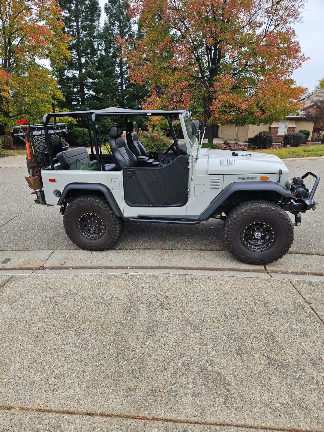 Customer photo review of Toyota FJ40 FJ45 Land Cruiser Front EZ Lift Hood Struts