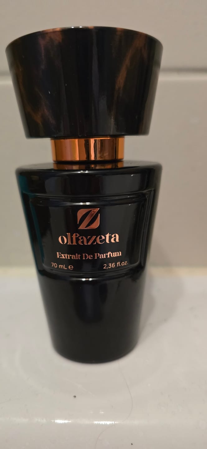 Customer photo review of Parfum Chogan N°012