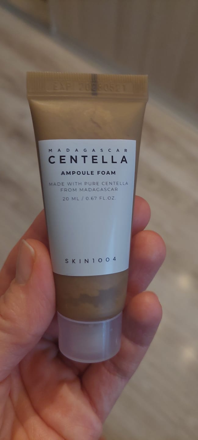 Customer photo review of Attīrošās ampulas putas priekš mazgāšanas ar ekstraktu Gota Kola SKIN1004 Madagascar Centella Ampoule Foam