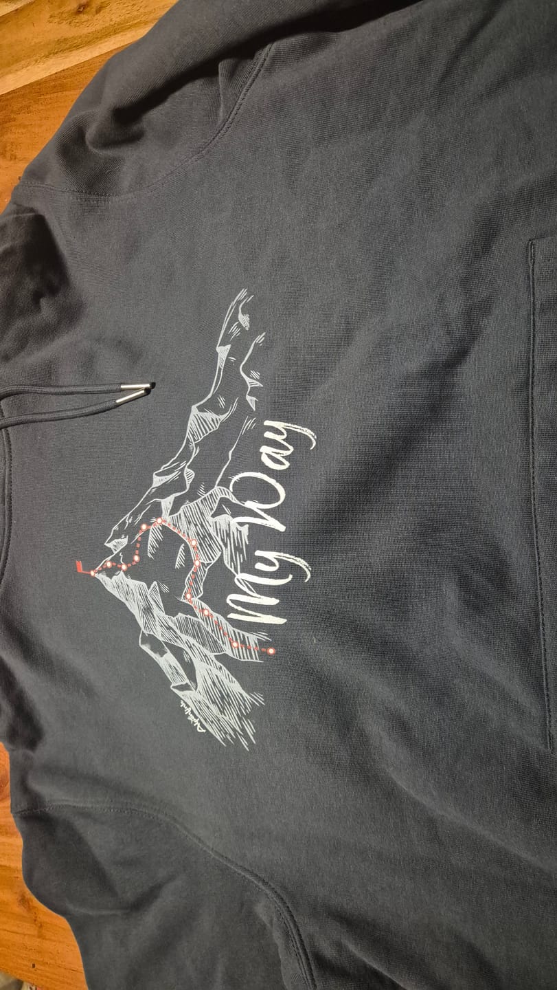 Customer photo review of My Way – Unisex Organic Hoodie