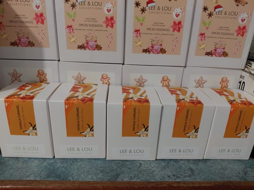 Customer photo review of Vanilla Caramel (Caramel | Butter | Vanilla) - REFILL for Bloom Candle | 50hr Burn
