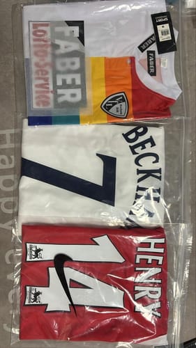 Customer photo review of VfL Bochum Retro Heimtrikot 97-99 Blau Fußball Trikot