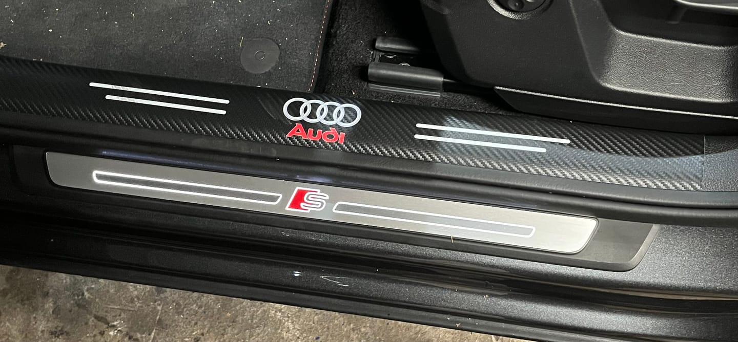 Customer photo review of 5er-Pack Türschweller Schutzleisten