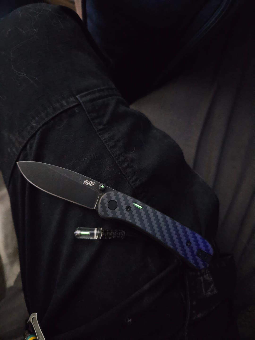 Customer photo review of Glow Rhino Customized Knafs Lander
