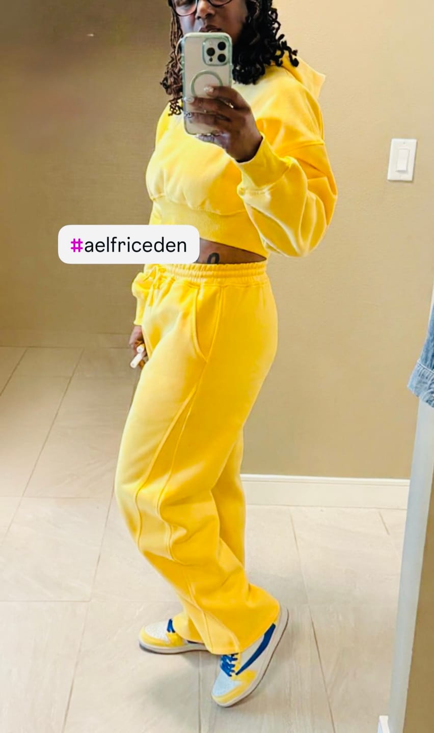 Customer photo review of Soufflé Cropped Hoodie Sets